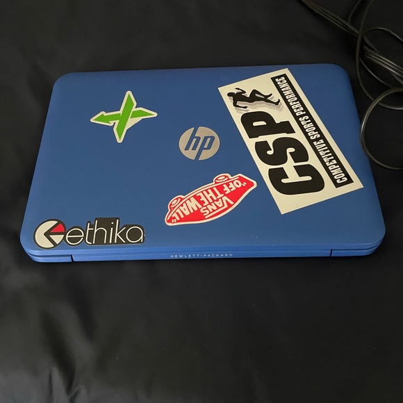 HP Laptop - Picture 2 of 3